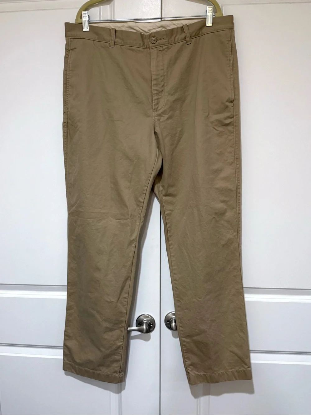 J. Crew Men's Broken in Chino Pants in Tan